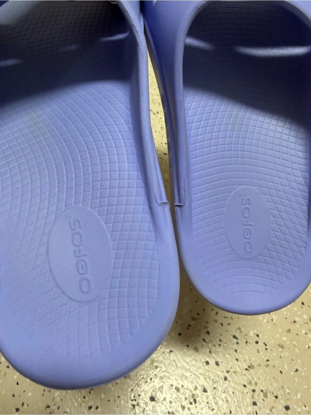 OOFOS lighter blue